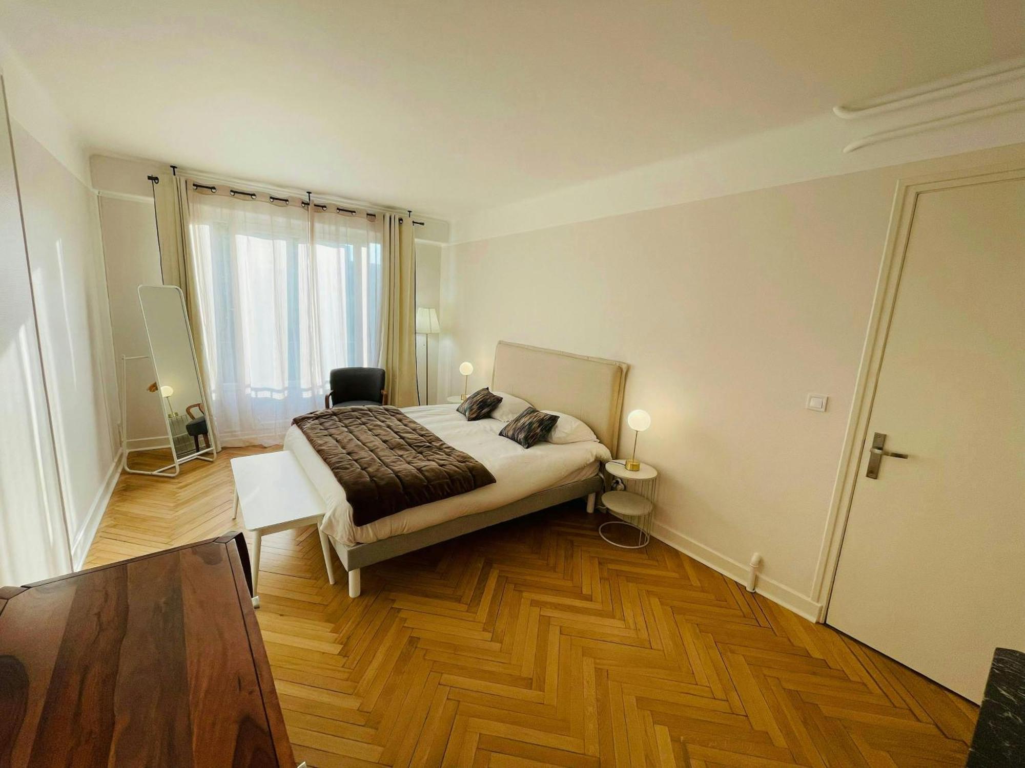 Lappart Den Face Hyper-Centreprestigieux Reims Exterior foto